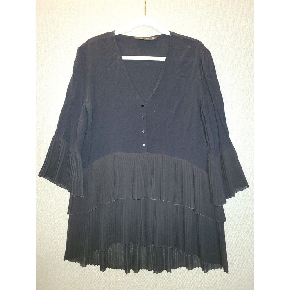Zara Woman Size Large Black Tiered Pleated V-Neck Tunic Top